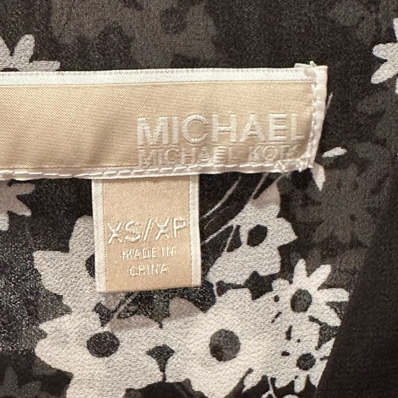 Floral Print  Midi Dress - Picture 2 of 4